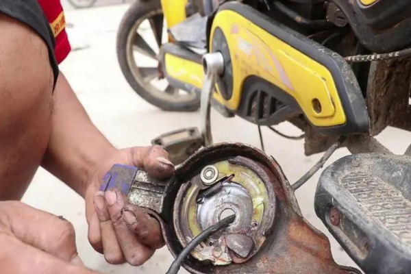 阳泉市电动车刹车故障